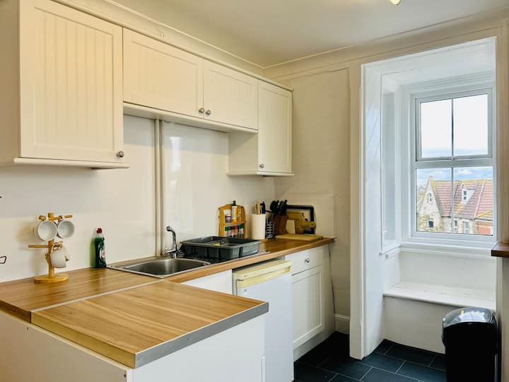 Clarence Quarters Seafront Vintage Room 8 En-suite - Portsmouth