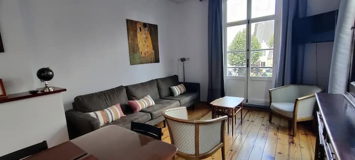 Ad Castellum - Charming Getaway By The Castle - Gent