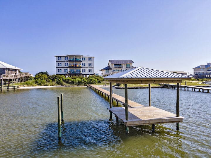 Waterfront 8 Bedrooms Private Pool And Pier - Gulf Shores, AL