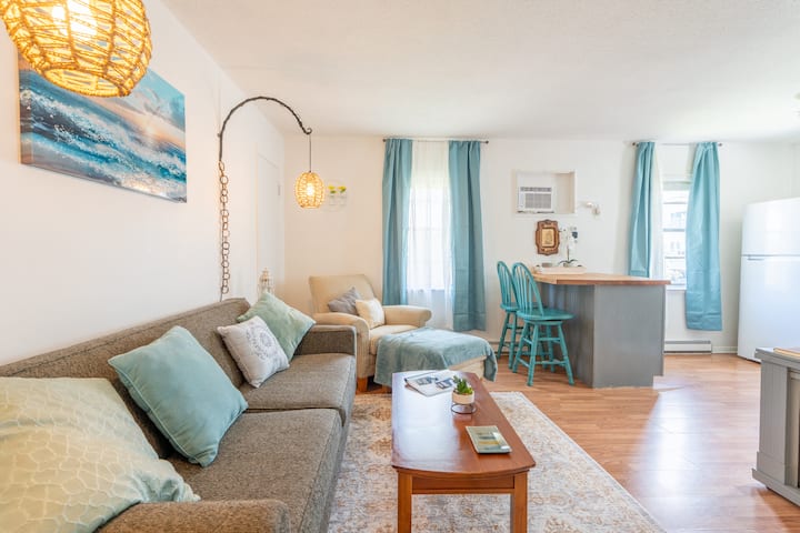 Quiet 2br Walk To Beach, Vibe & The Dome - Virginia Beach, VA