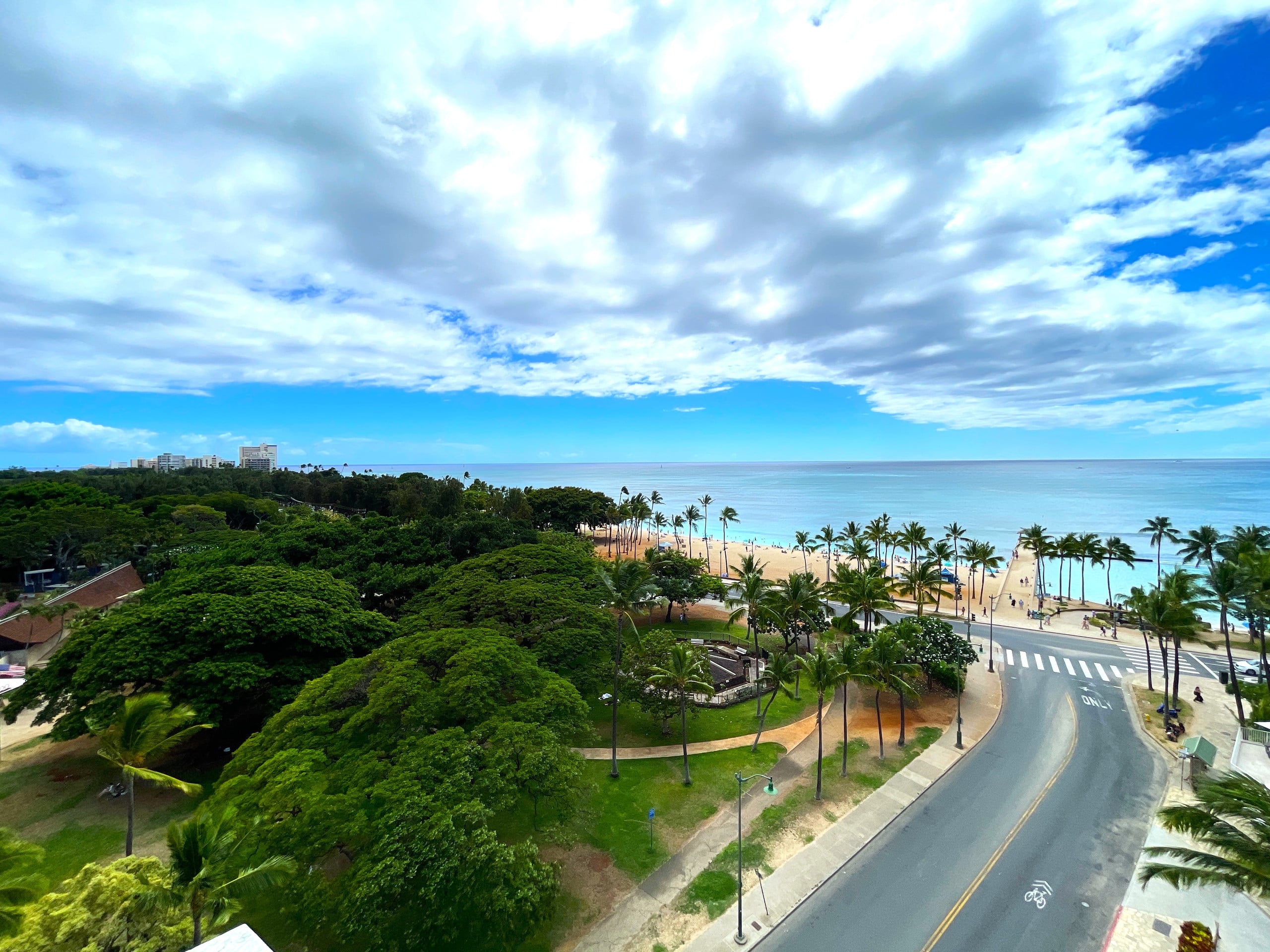 Hotel in Honolulu · ★5.0 · Studio · 1 bed · 1 private bath - Image 11