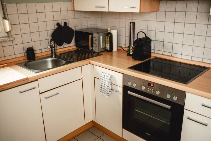 Zentrale & Frisch Renovierte Unterkunft Am Bahnhof - Kirchheim unter Teck