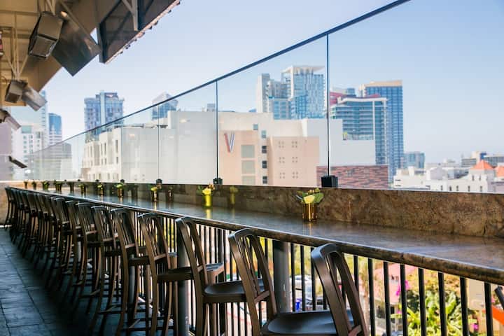 4 Pet-friendly Rooms In Vibrant Little Italy - San Diego, CA