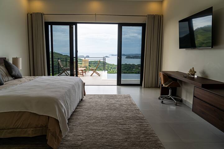 Luxury Sunset Villa | Pool + Ocean View | Coco