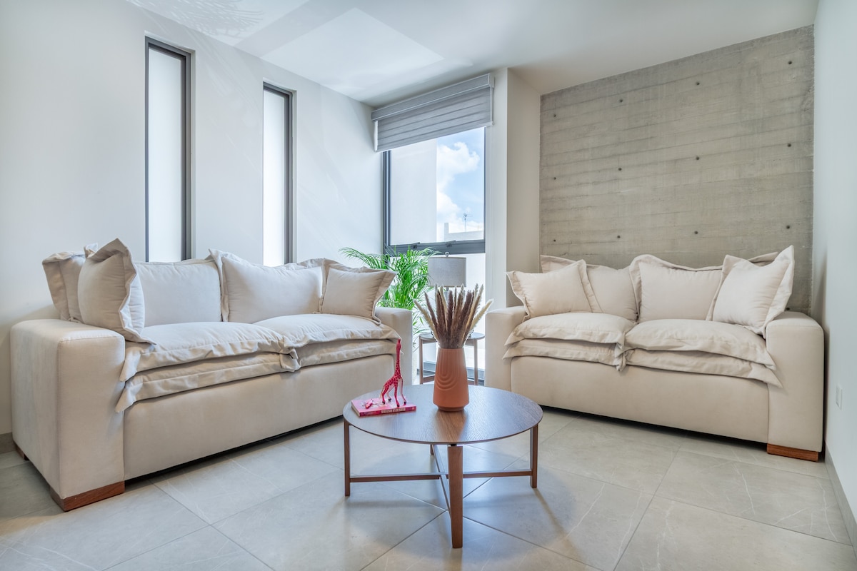 Top performing Airbnb: Casa Grana by Cosmos Homes in Zakia [Fraccionamiento]