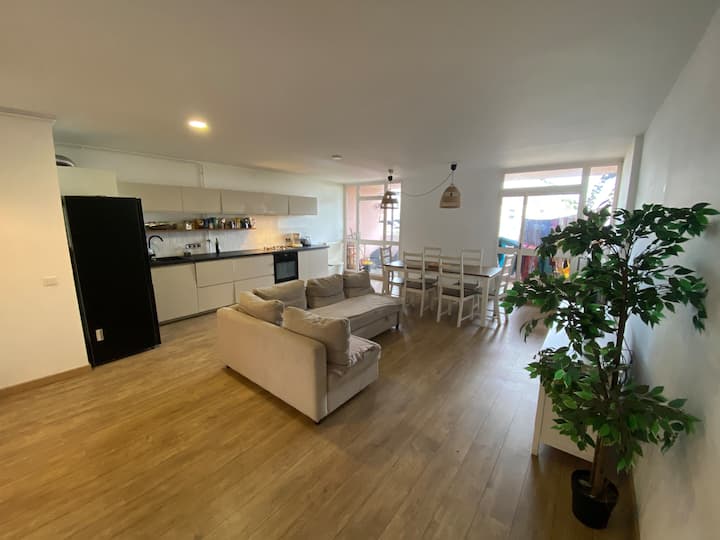 Flcbm- 3 Chambres-ascenseur-1.5 Km Gare St Charles - Marseille