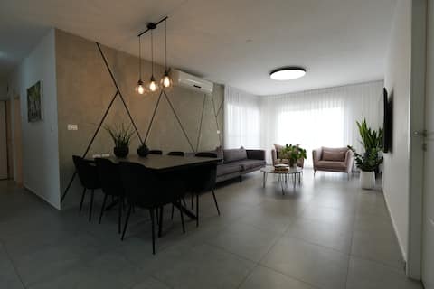 Mini-penthouse with complete privacy, including a safe room inside the property