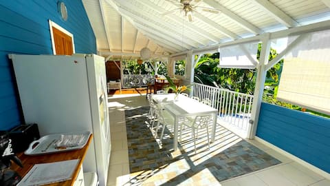 Villa Morphy, sea view, swimming pool, beach 3 minutes away