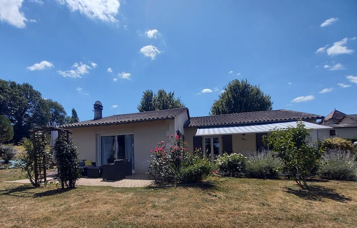 Maison à La Campagne En Périgord Vert. - Dordogne
