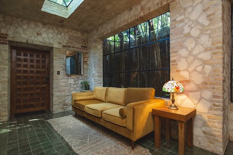 Popular Airbnb listing: Treehouse - The Nest in Christiansted
