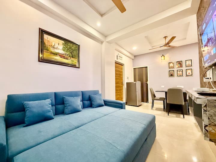 Gracious 2bhk Apartment Near Salt Lake Stadium - Kolkata