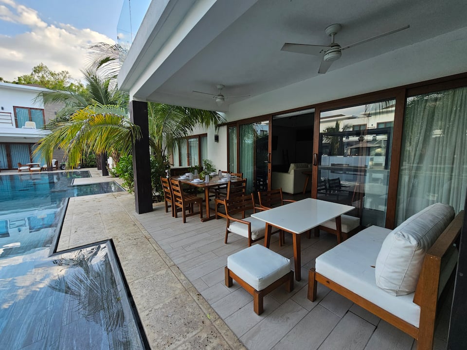 Villa La Mar H10: villa con piscina en el condominio La Mar, Monterrico