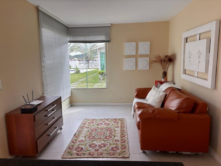 Casa Em Cabo Frio C/ Piscina E Canal Navegável - Cabo Frio