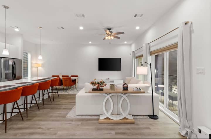 Luxurious Home In Downtown Houston Area - Houston, TX