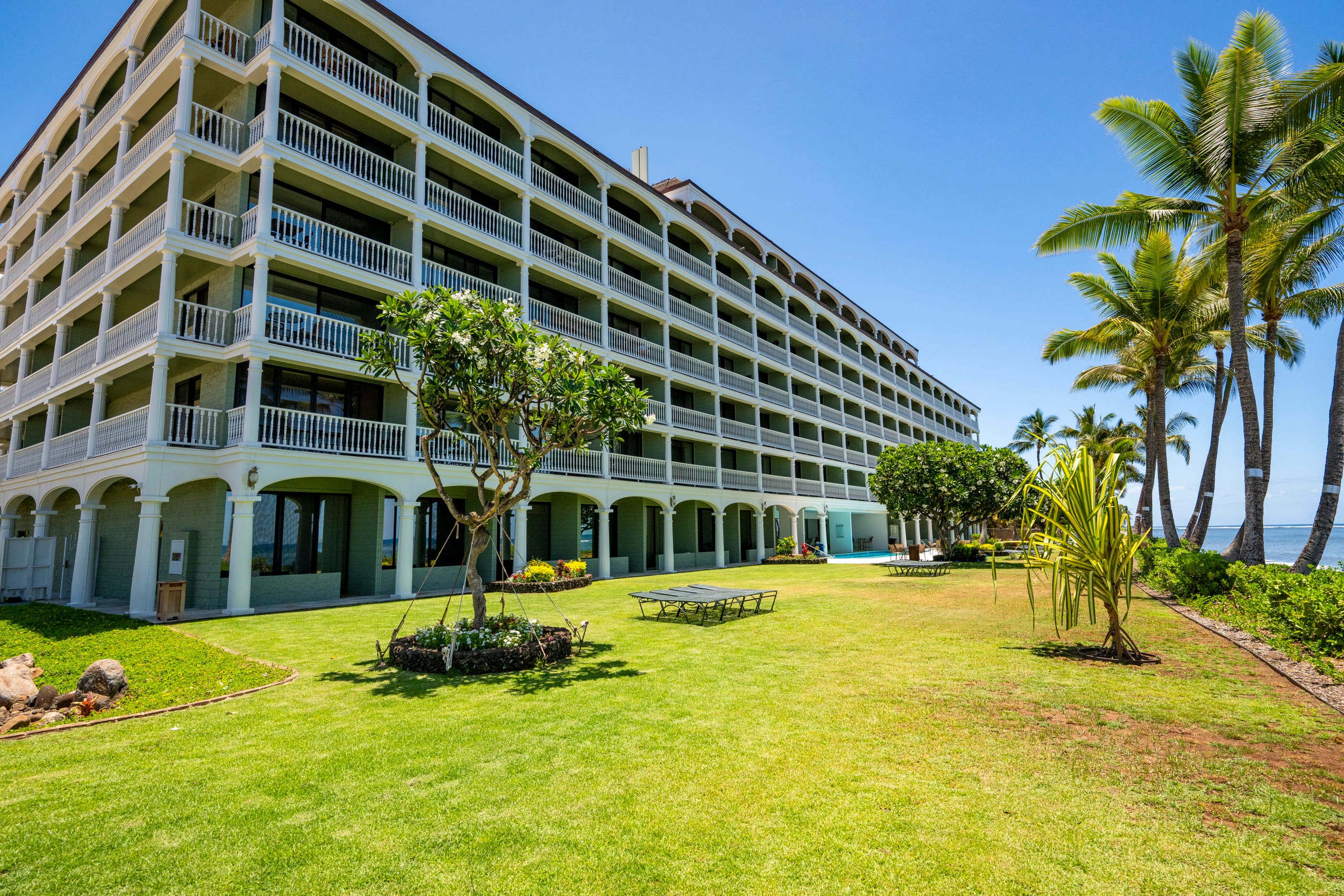 Relaxing Beachfront Studio Retreat – Lahaina Shore - Image 34