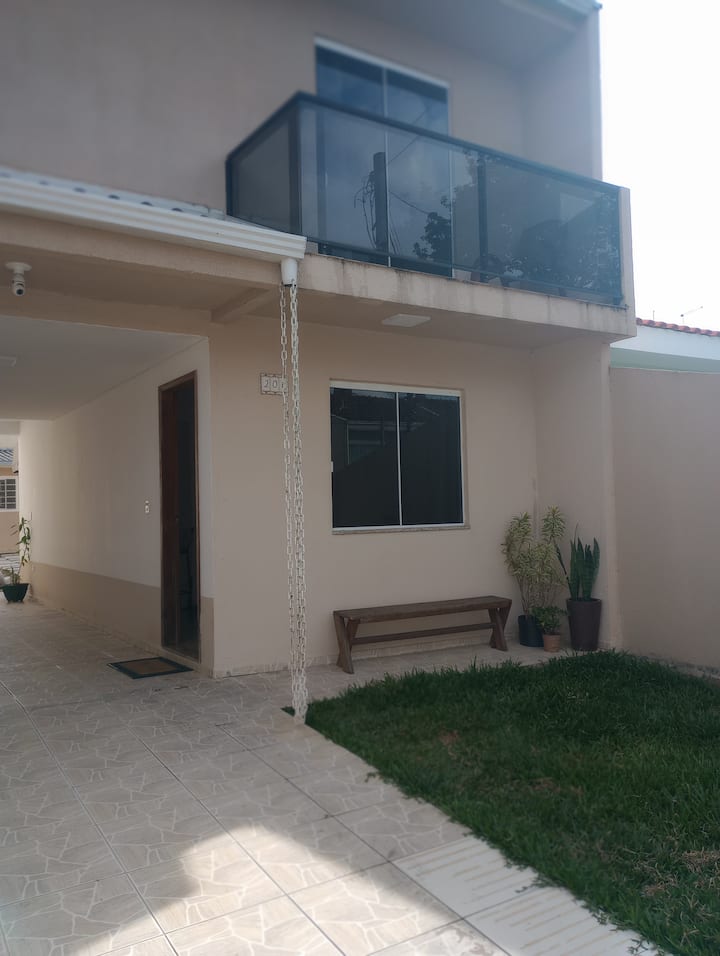 Casa Próximo Ao Aeroporto Afonso Pena, 7 Minutos - São José dos Pinhais