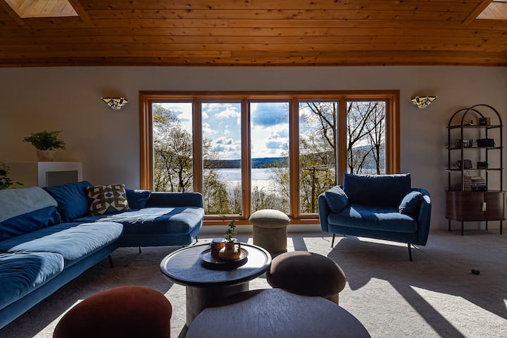 Wine Country: Epic Game Room, Lake Views, Fire Pit - Naples, NY