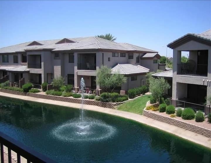 Luxury Condo All Renovated On Water In Ocotillo - Chandler, AZ