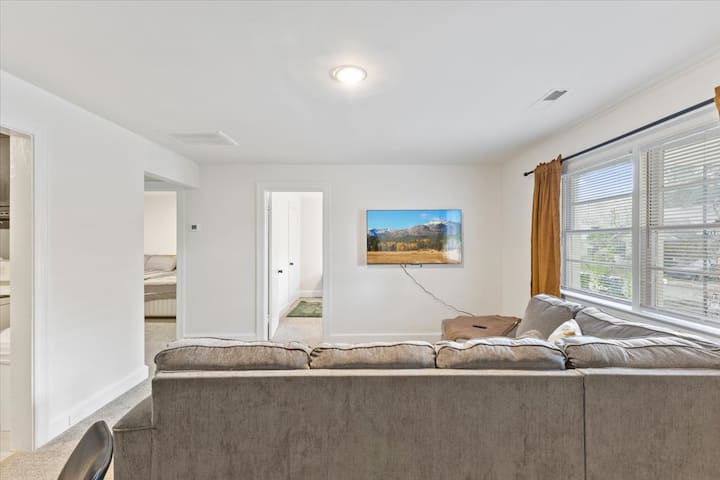 Wilson Cozy Retreat: Sleeps 6 - Wilson, NC