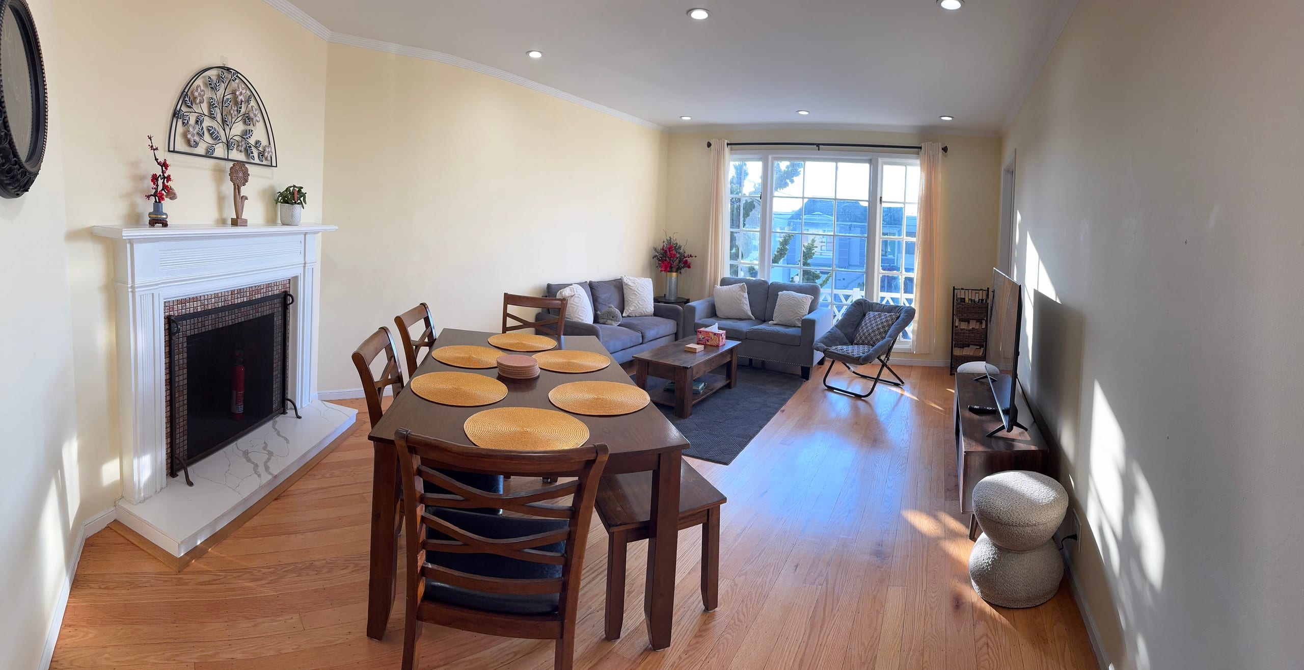 Home in San Francisco · ★4.95 · 4 bedrooms · 5 beds · 2 baths - Image 3