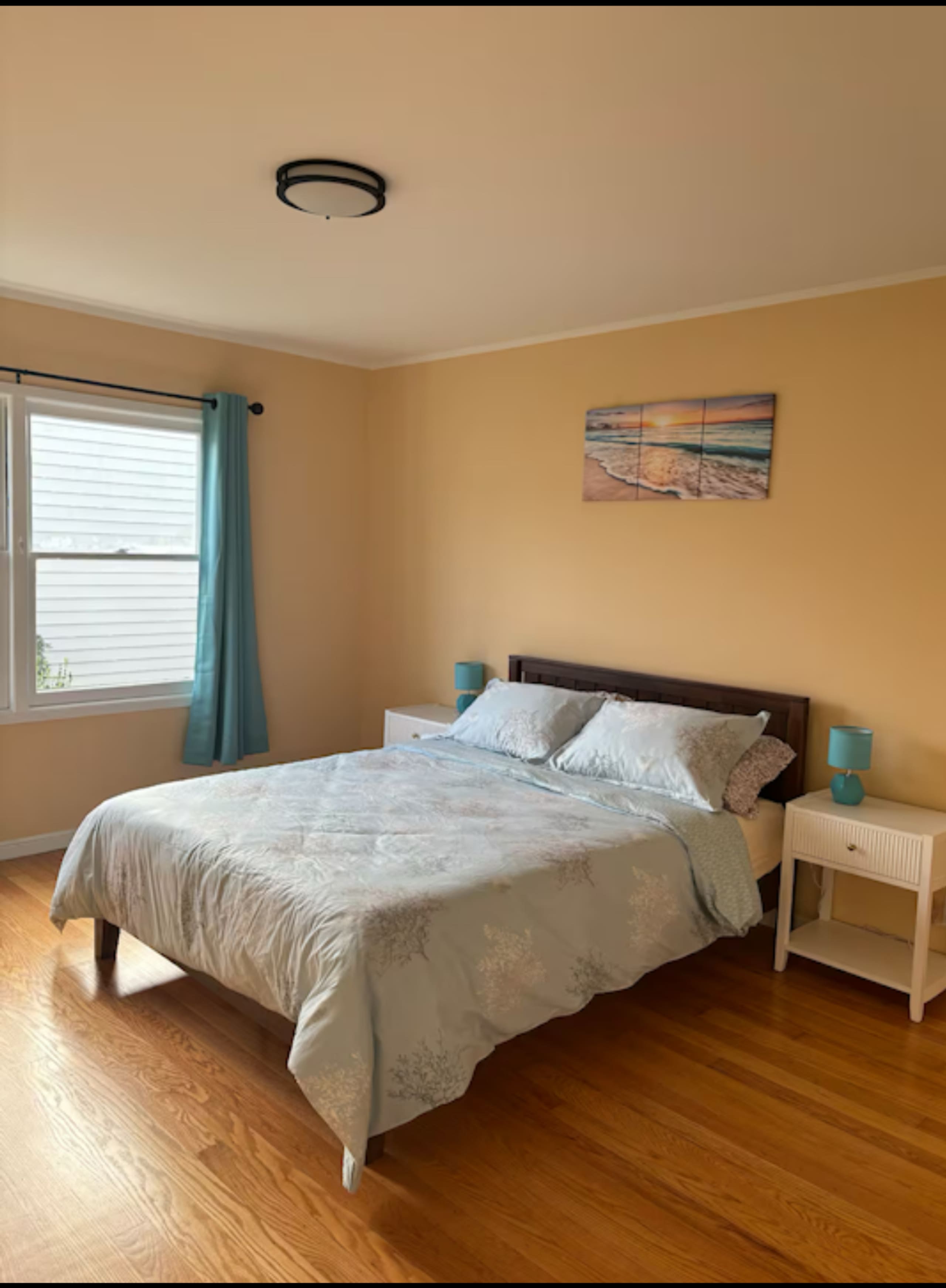 Home in San Francisco · ★4.95 · 4 bedrooms · 5 beds · 2 baths - Image 16