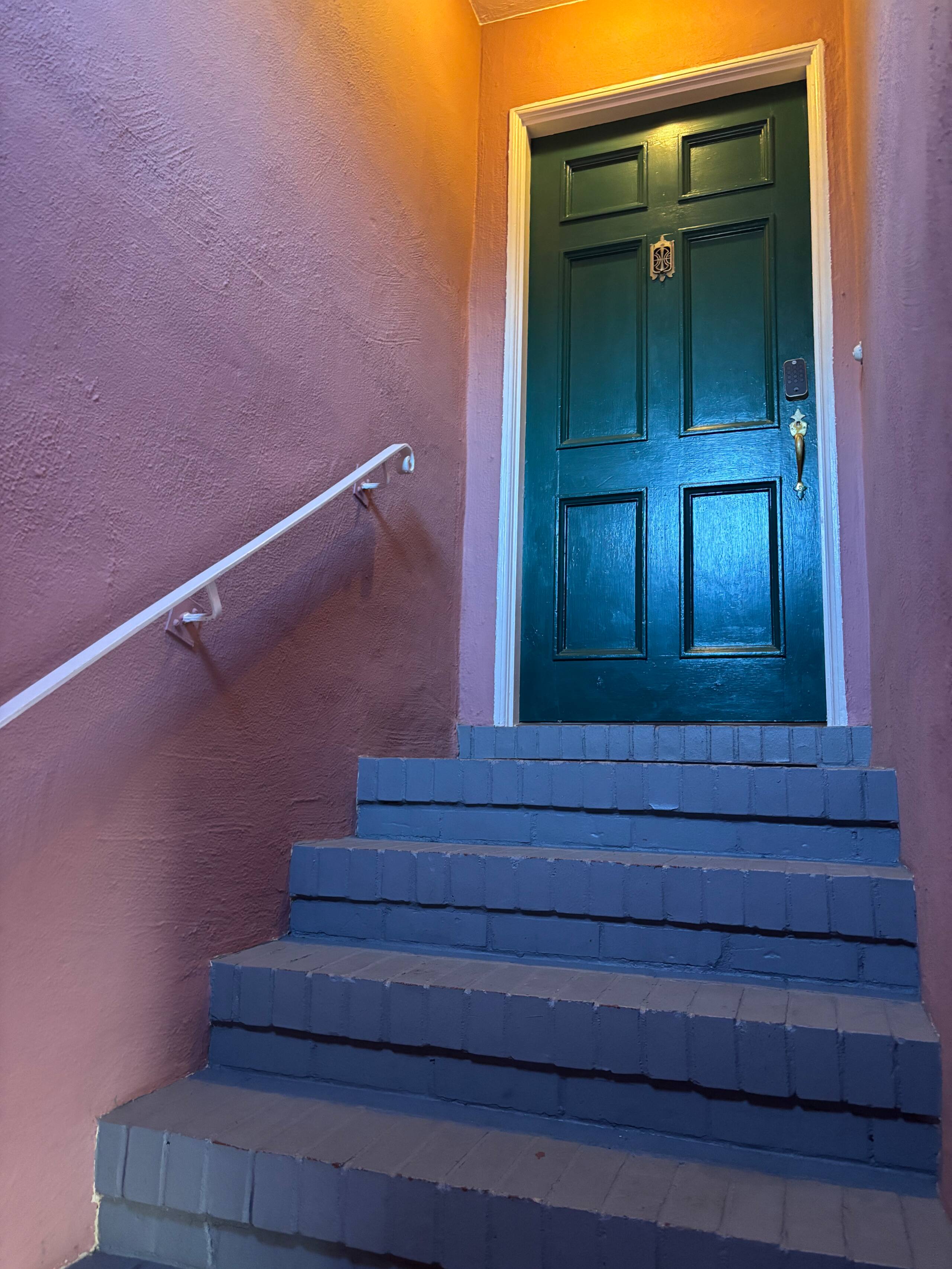 Home in San Francisco · ★4.95 · 4 bedrooms · 5 beds · 2 baths - Image 42