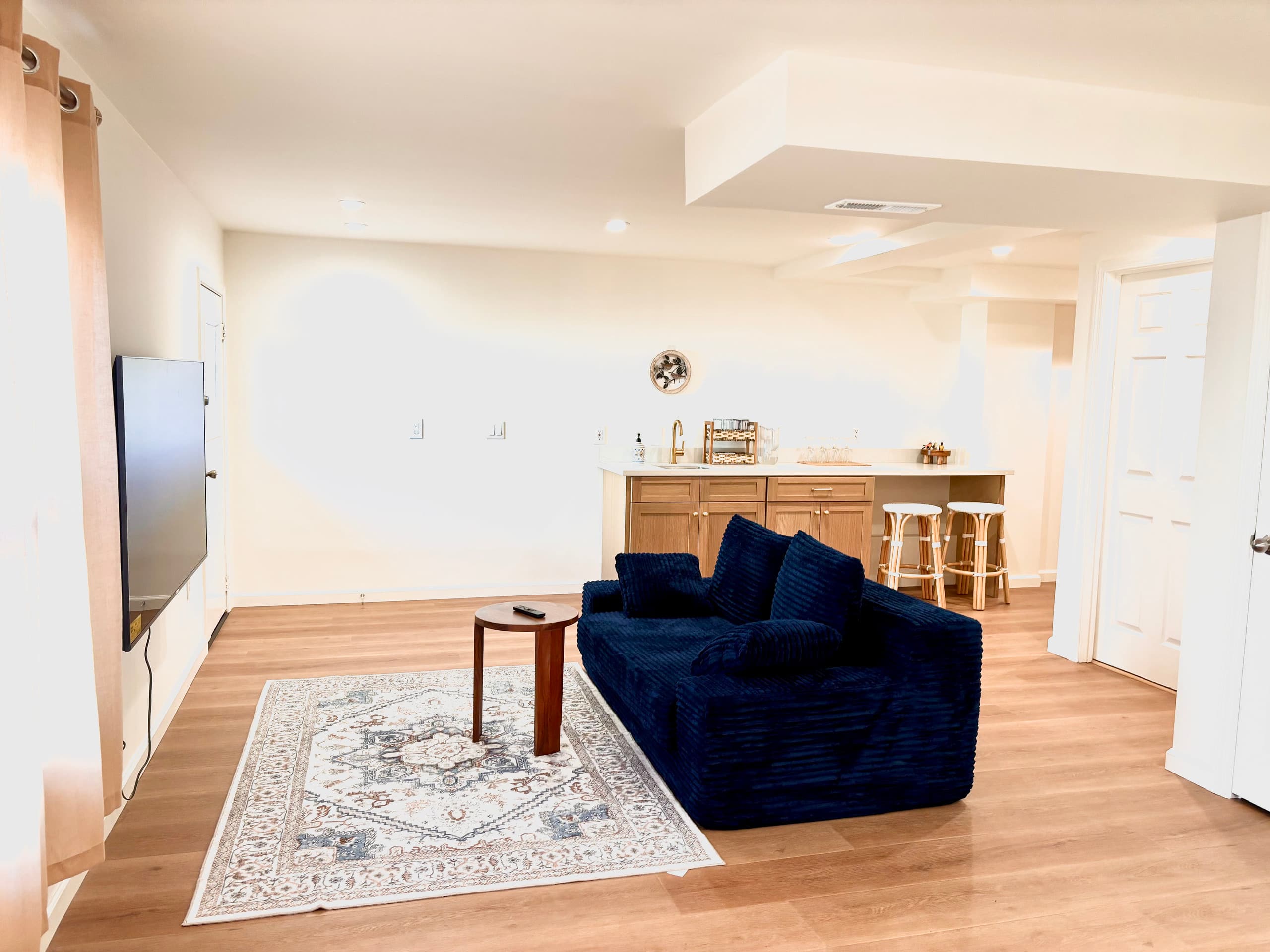 Home in San Francisco · ★4.95 · 4 bedrooms · 5 beds · 2 baths - Image 5