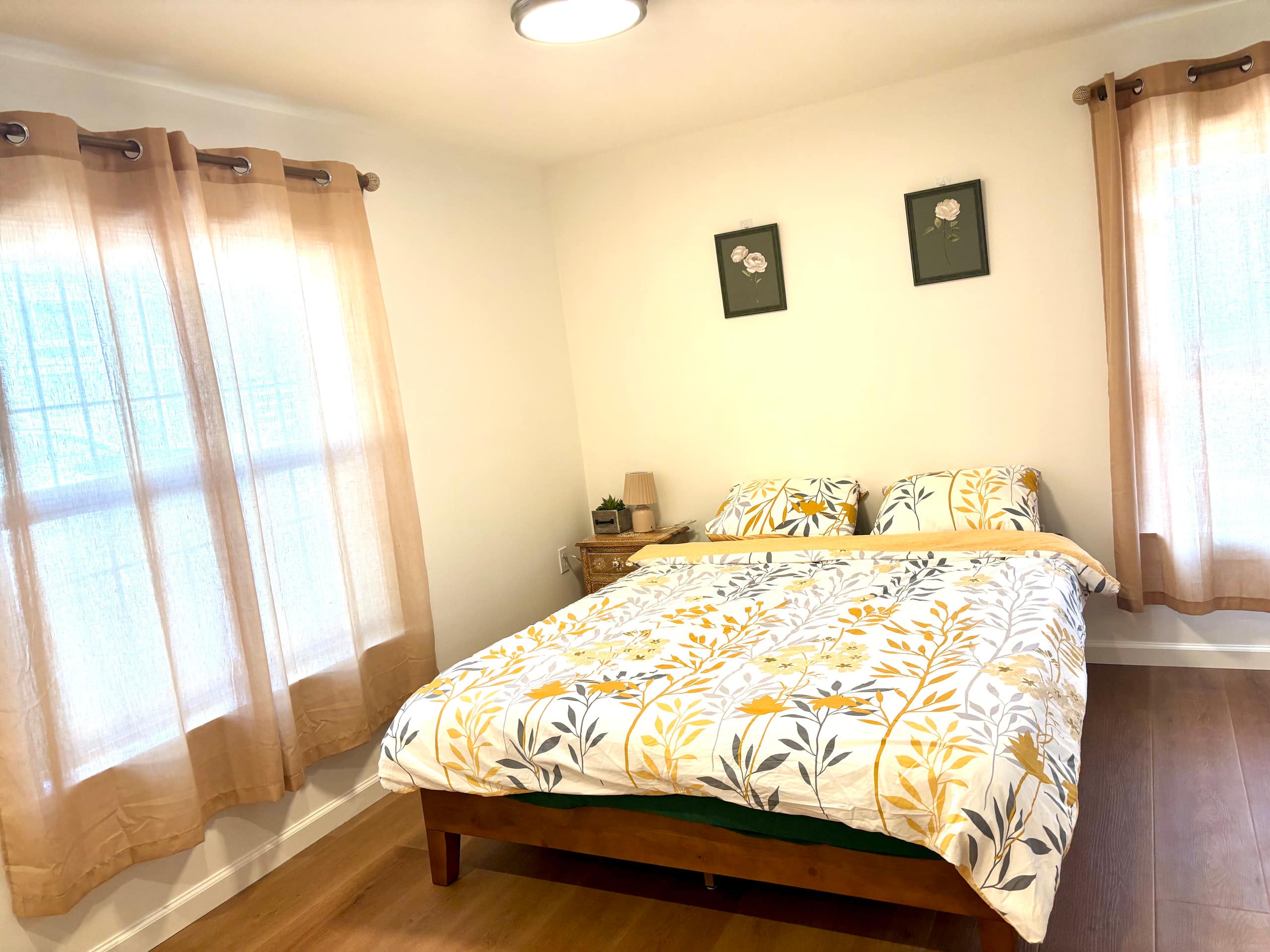 Home in San Francisco · ★4.95 · 4 bedrooms · 5 beds · 2 baths - Image 23