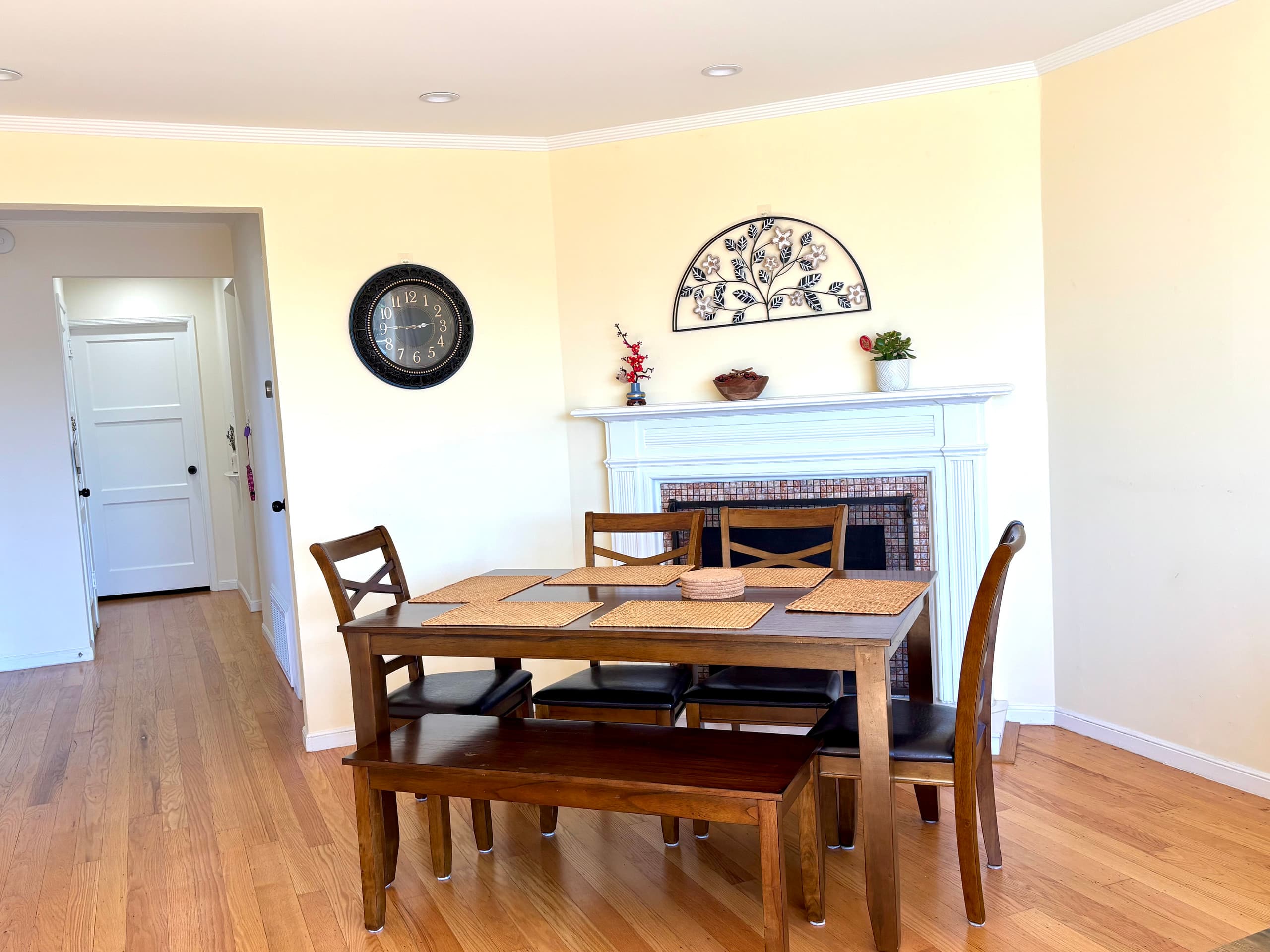 Home in San Francisco · ★4.95 · 4 bedrooms · 5 beds · 2 baths - Image 14