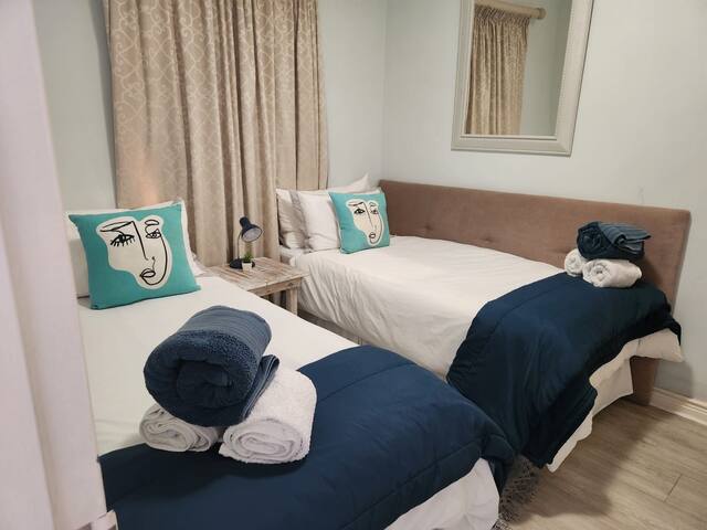 Seaside Village CG4 gallery image 2