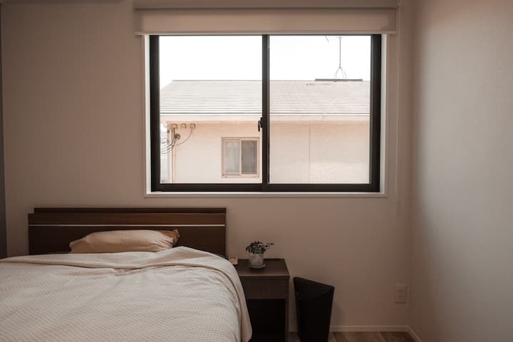 غرفة النوم 2