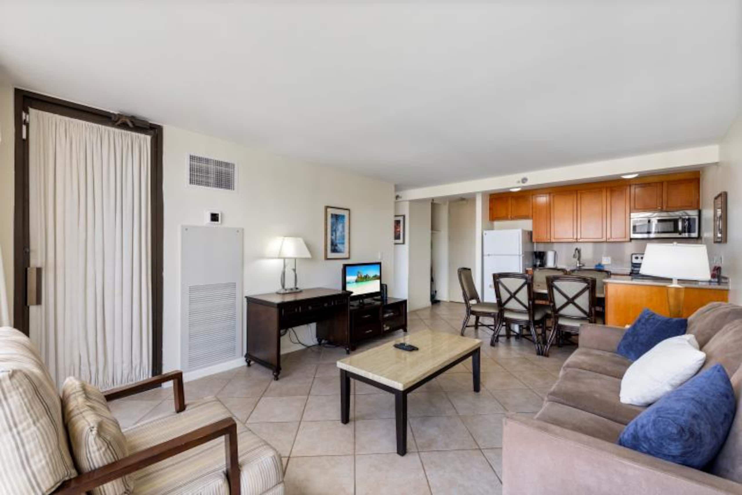 Brand New Listing Waikiki Condo Pool/Gym & Parking - Image 6