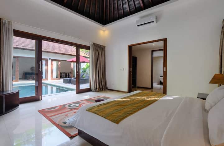 Villa Private Pool For 8pax 4 Room Senggigi Lombok - Mataram