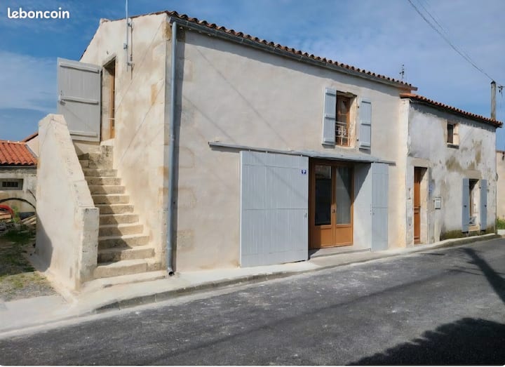 Maison à Marennes – Proche ÎLe D’oléron Et Plages - Marennes