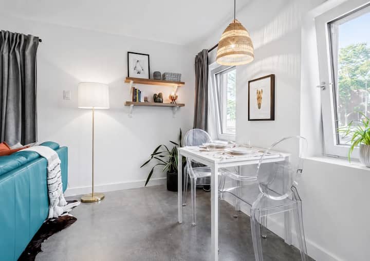 Modern Studio | Parking Included | Near Old Québec - Lévis