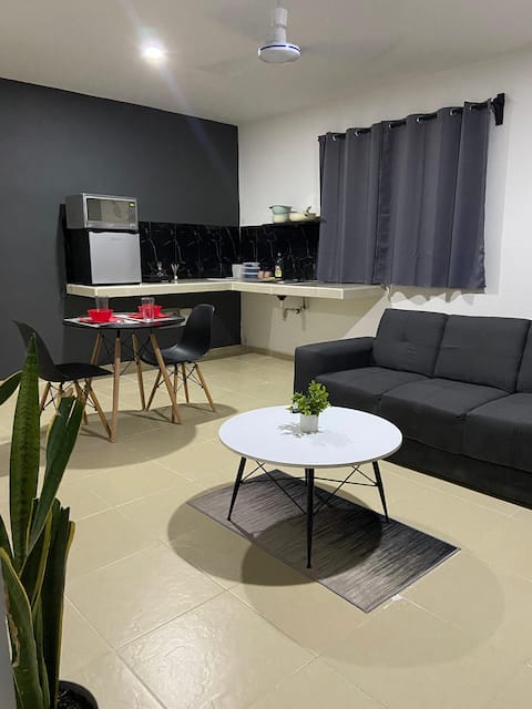 Successful Airbnb property: A comfortable apartment with parking in Real Montejo