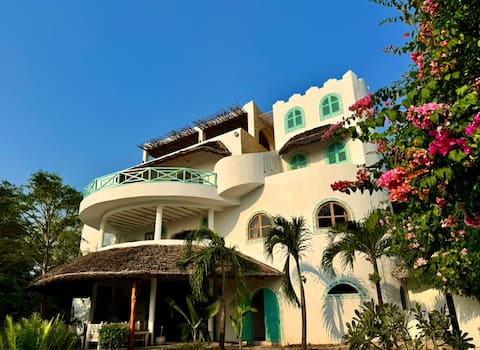 Best of Watamu: Sunset Views Pool Creek Access