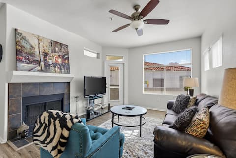 Top performing Airbnb: Cozy Apartment in a Tranquil Oasis in East Scottsdale