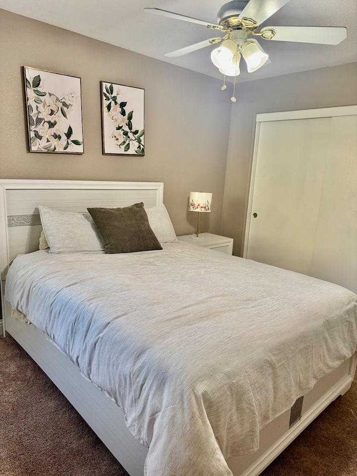 מיטת קווין סייז למעלה 