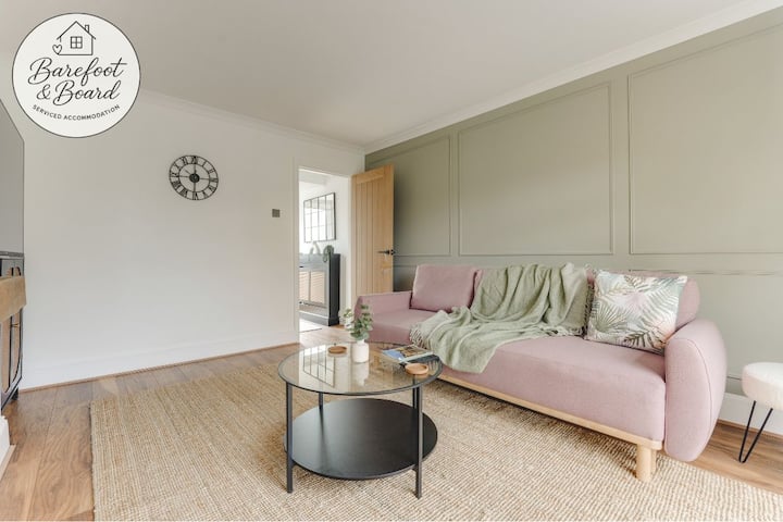 Lux 2br | Hi Spec | Free Parking | Workspace | Bbq - Stevenage