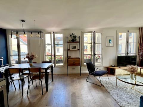 Successful Airbnb property: Chic cocoon between the Louvre and Le Marais in Paris