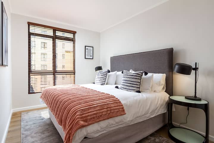 Спалня 2 - суперголямо двойно легло 
