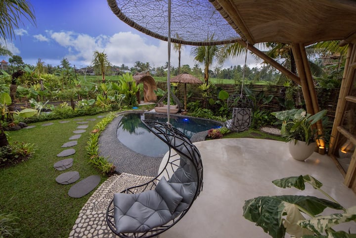 Luxus-Bambus Villa Ubud  Whirlpool & Sunset View - Houses for Rent in  Tampaksiring, Bali, Indonesia - Airbnb