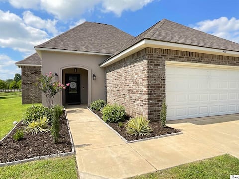 New and Comfortable Home In Sterlington