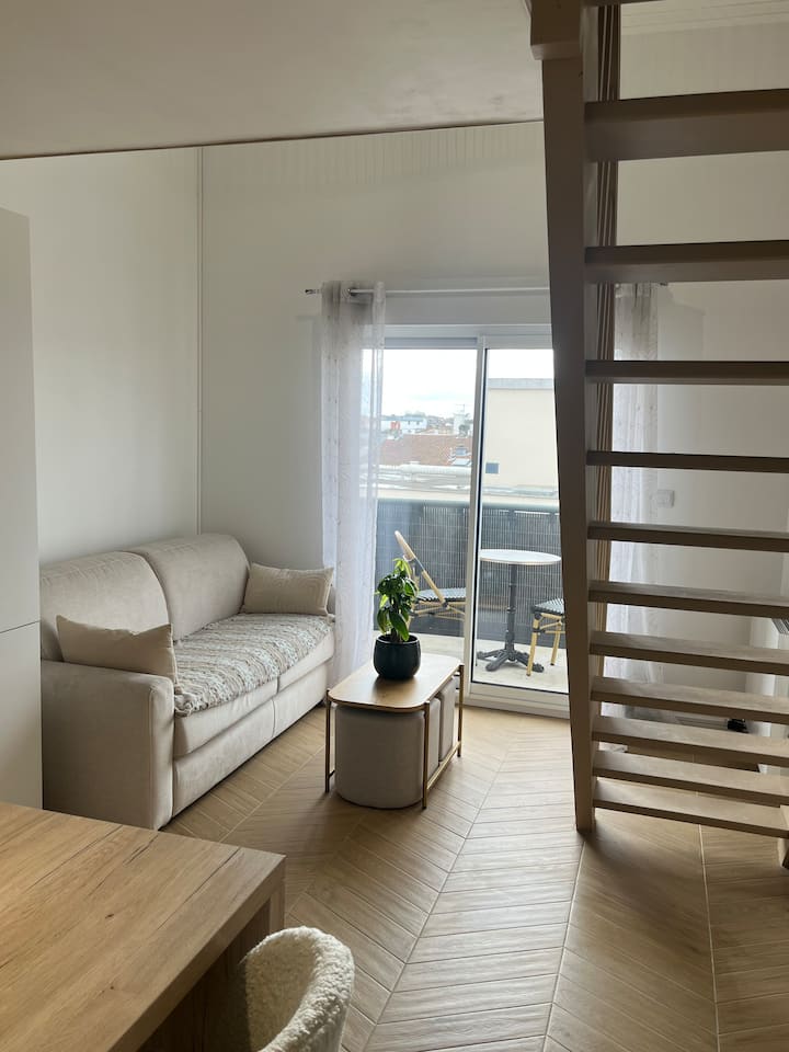 Charmant Duplex En Plein Cœur Des Chartrons - Bordeaux