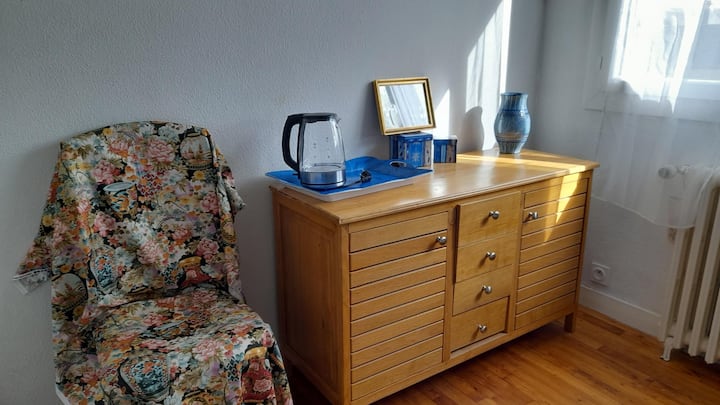 Chambre Douillette, Petit-déjeuner Et Parking. - Le Vivier-sur-Mer