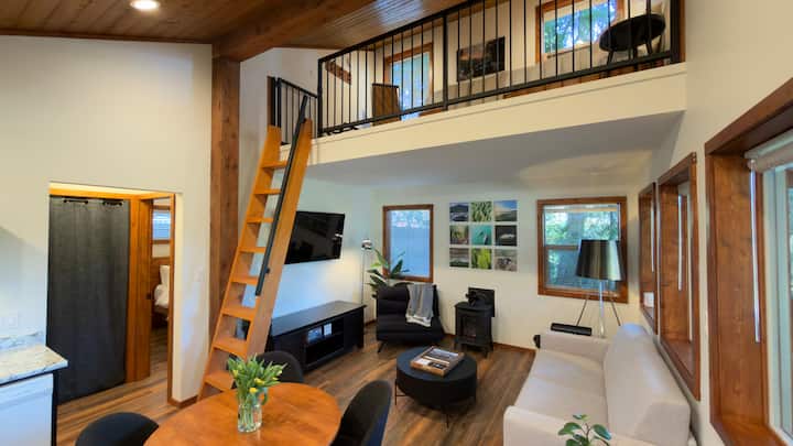 New | Private Guest House 1bdr+loft | Near Beach - Campbell River