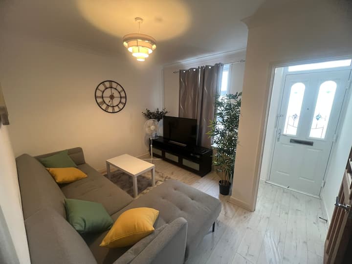 Home In Portsmouth - Portsmouth