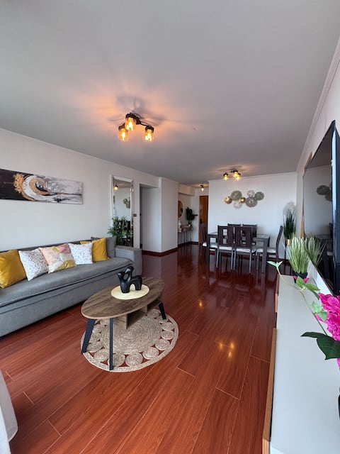 Top Airbnb: Downtown apartment with ocean views and parking in Tarapacа Region