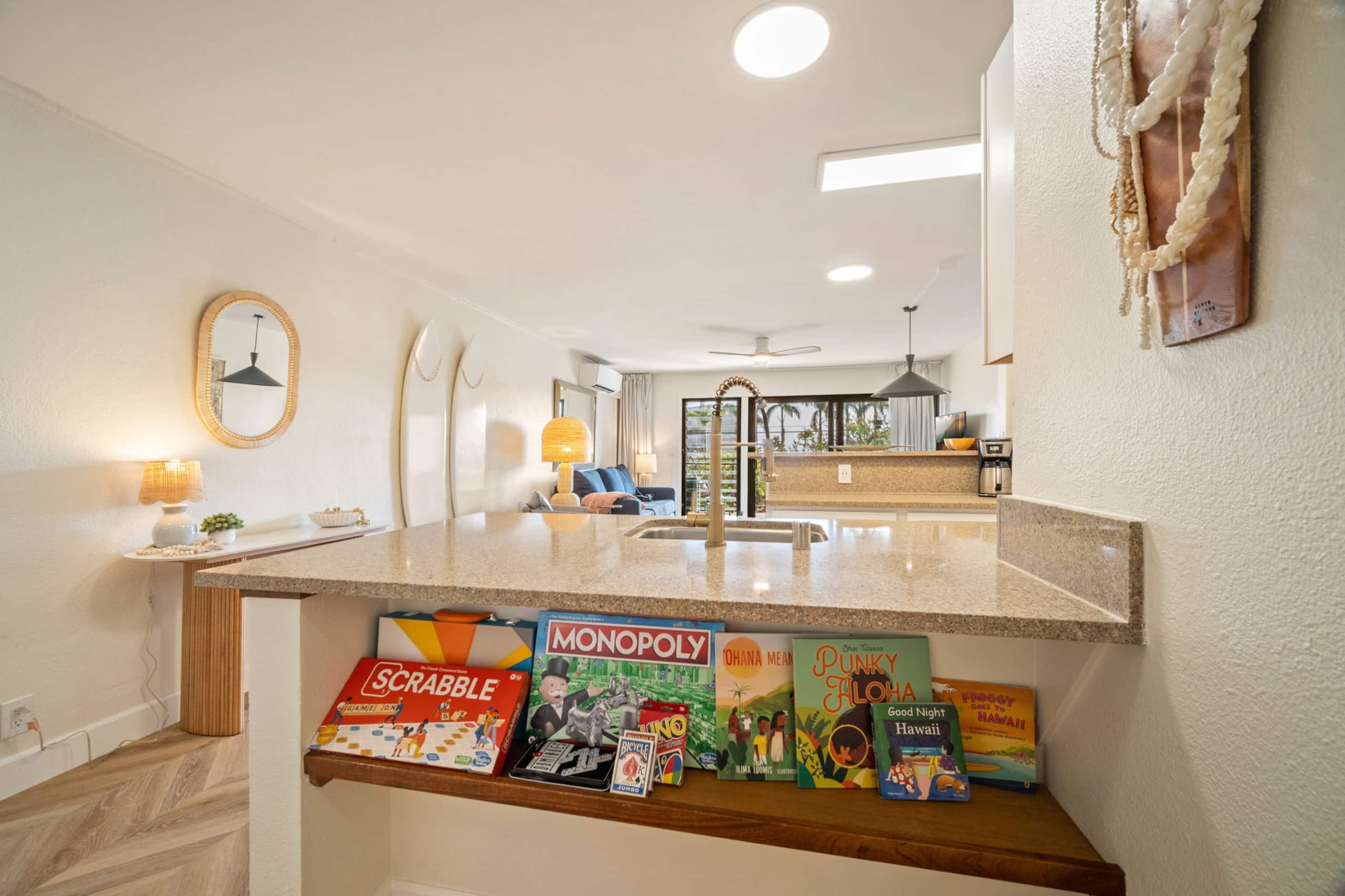 Modern Poipu condo, ocean views, AC, amenities! - Photo 45